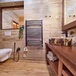 Happy House & Sauna Apart Otel 4*