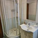 Happy House & Sauna شقة فندقية