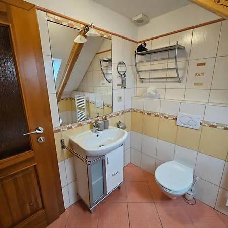 Aparthotel Happy House & Sauna 4*