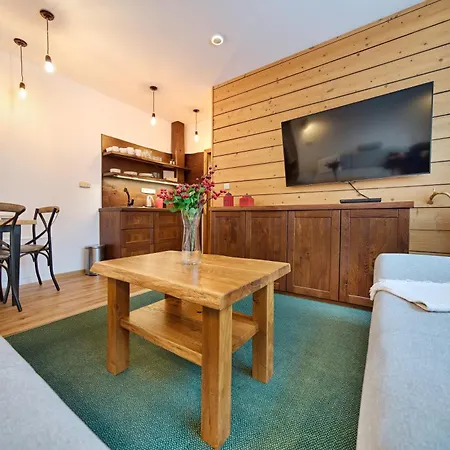 Happy House & Sauna Aparthotel