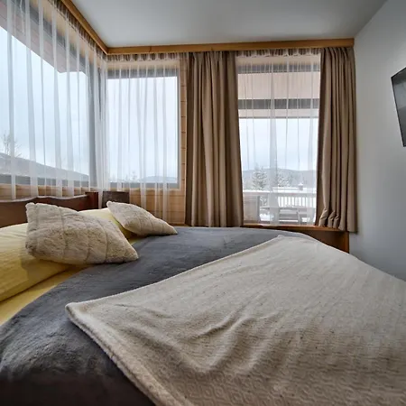 Aparthotel Happy House & Sauna 4*