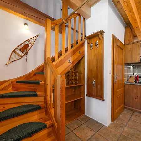 Happy House & Sauna 4*