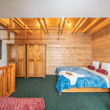 Happy House & Sauna Aparthotel