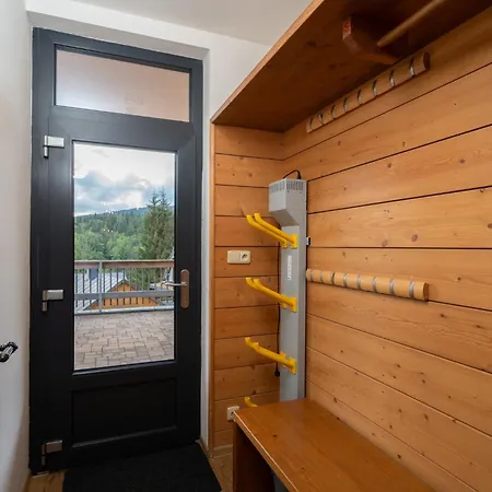 Aparthotel Happy House & Sauna