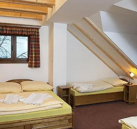 Aparthotel Happy House & Sauna 4*