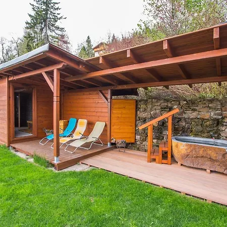 Happy House & Sauna Apart-hotel 4*